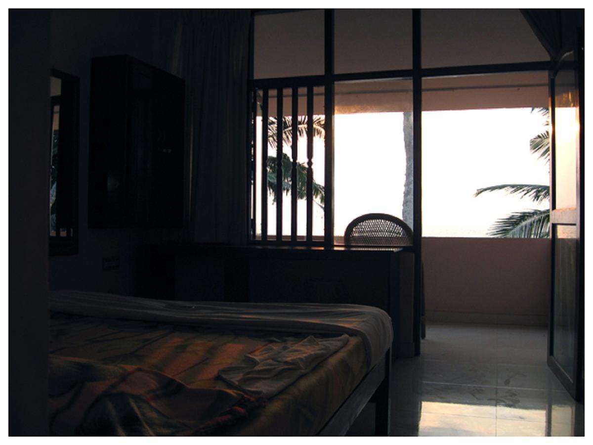 Seaflower Beach Resort Kovalam Buitenkant foto